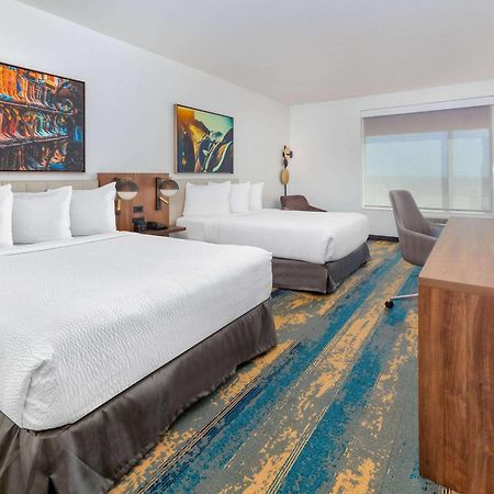 La Quinta Inn & Suites By Wyndham Terrell Extérieur photo