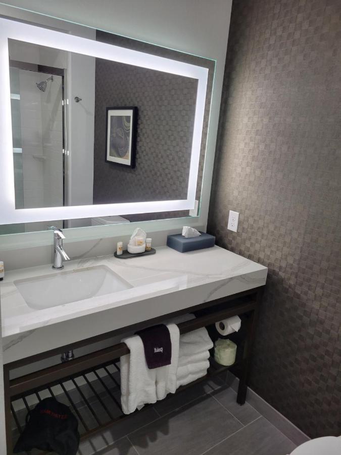 La Quinta Inn & Suites By Wyndham Terrell Extérieur photo