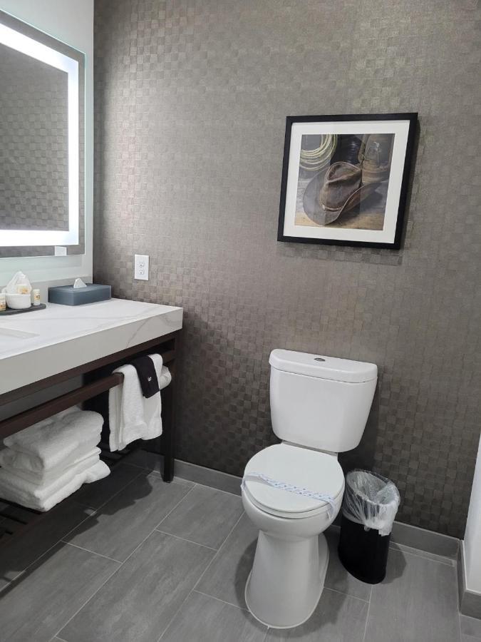 La Quinta Inn & Suites By Wyndham Terrell Extérieur photo